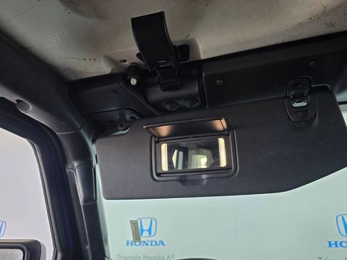 Used 2023 Jeep Wrangler Unlimited Sport AWD/4WD image 12