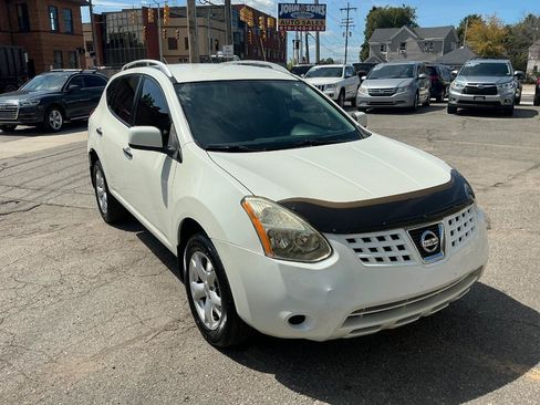 Used 2010 Nissan Rogue SL AWD/4WD image 2