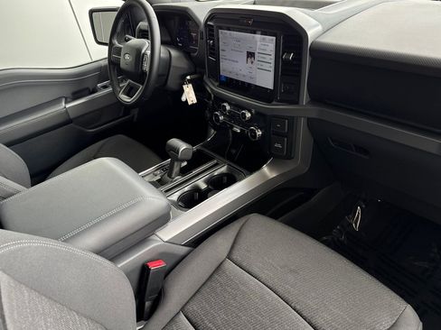 Used 2026 Ford F150 XLT w/ XLT Black Appearance Package image 18