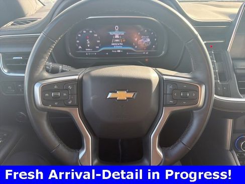 Used 2024 Chevrolet Suburban Premier image 5