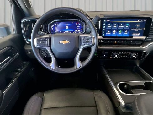 Used 2024 Chevrolet Silverado 2500 LTZ w/ LTZ Plus Package AWD/4WD image 2