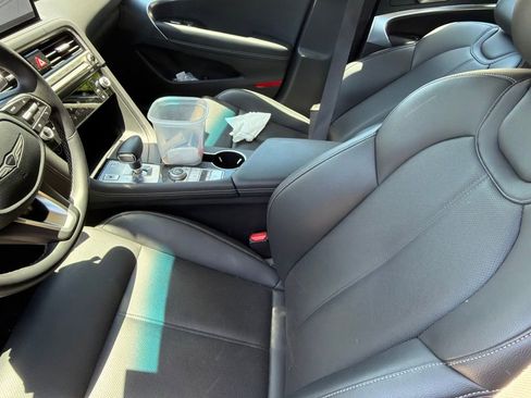 Used 2025 Genesis G70 2.5T RWD image 4
