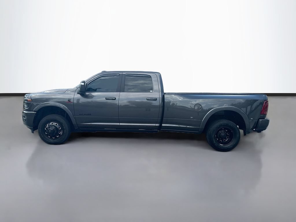 Used 2025 RAM 3500 Limited AWD/4WD image 8