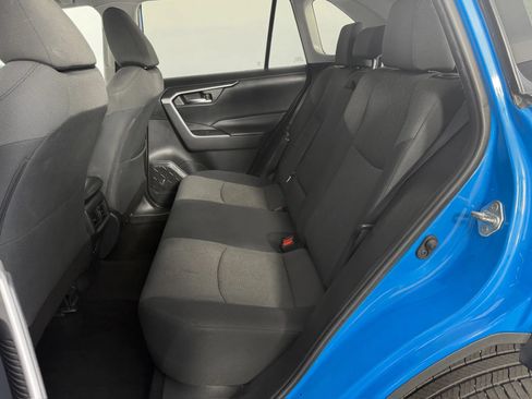 Used 2019 Toyota RAV4 XLE AWD/4WD image 36