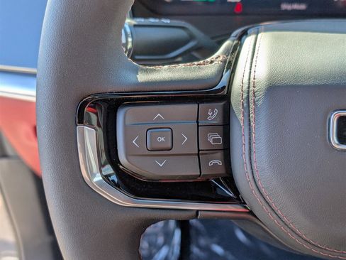 New 2025 Jeep Wagoneer S Launch Edition image 17