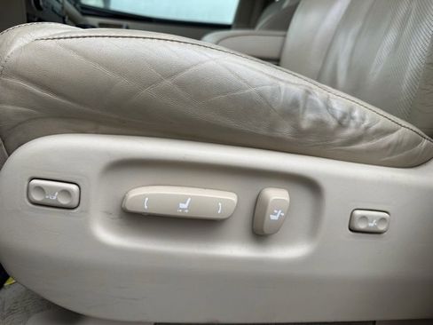 Used 2015 Lexus LX 570 4WD image 22