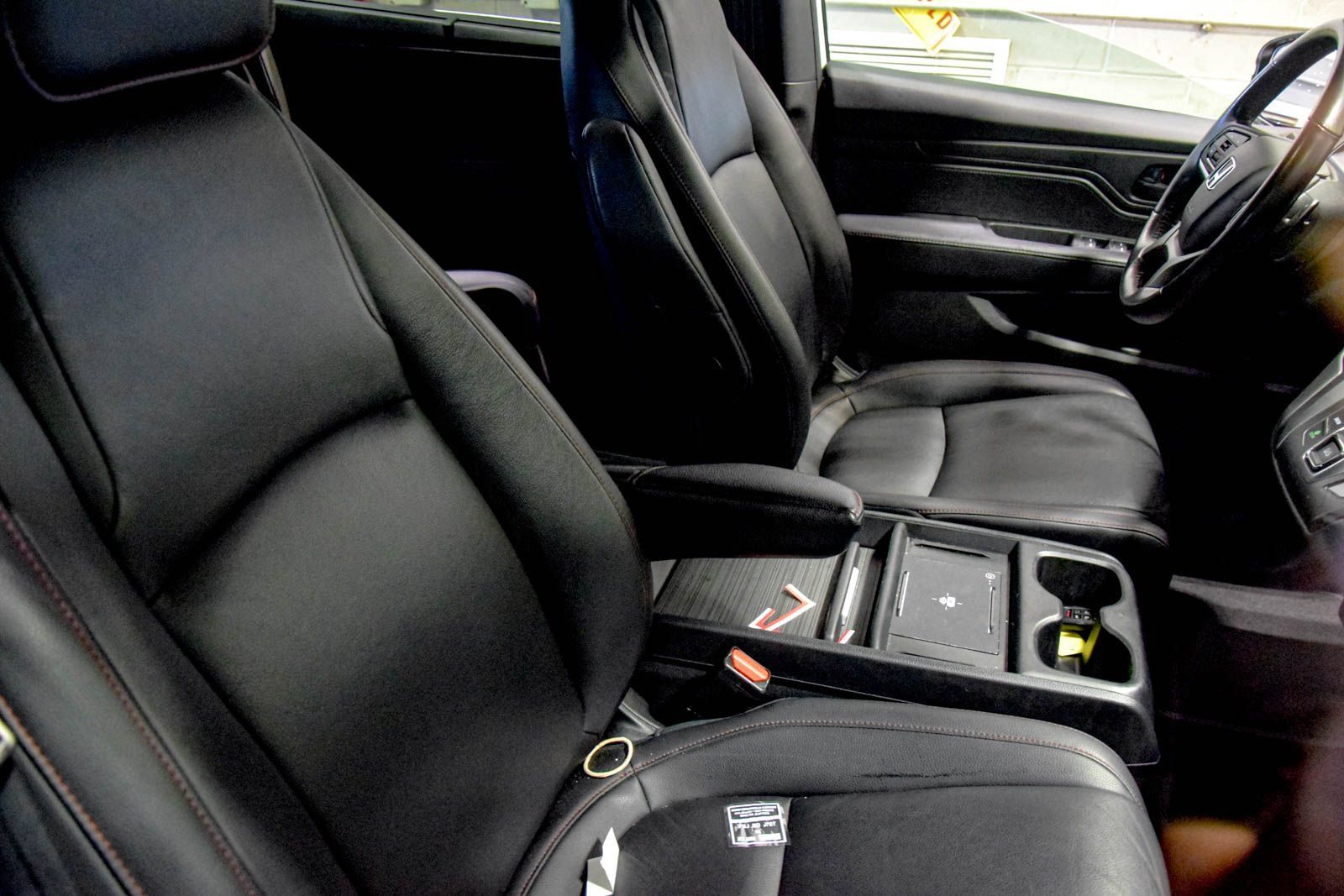 Used 2025 Honda Odyssey Sport-L image 10