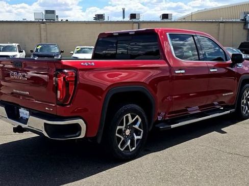 Used 2023 GMC Sierra 1500 SLT w/ SLT Premium Package AWD/4WD image 9