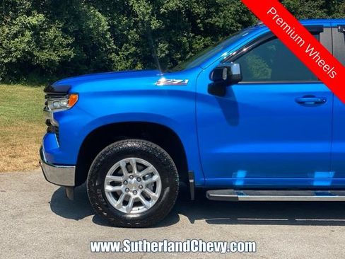 Used 2025 Chevrolet Silverado 1500 LT w/ Z71 Off-Road Package AWD/4WD image 10