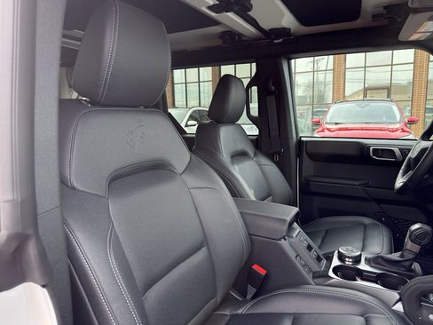 New 2025 Ford Bronco Badlands image 31