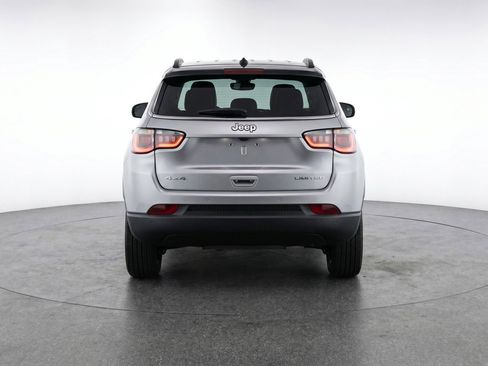 Used 2025 Jeep Compass Limited AWD/4WD image 7