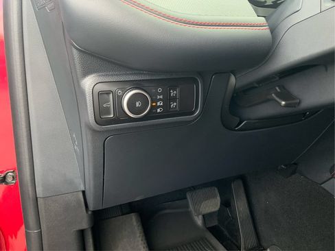 Used 2026 Ford Explorer ST-Line w/ ST-Line Street Pack RWD image 20