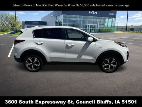 Used 2020 Kia Sportage LX AWD/4WD image 2