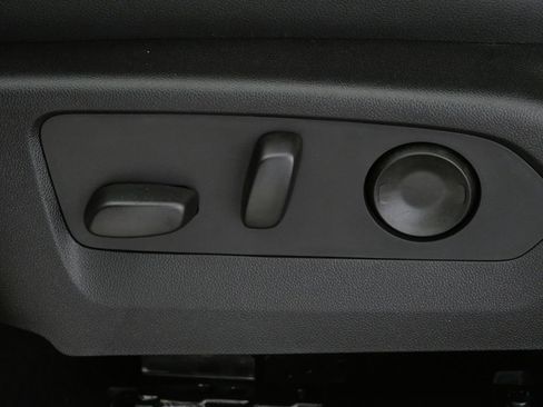 New 2026 GMC Canyon Elevation w/ Convenience Package AWD/4WD image 15