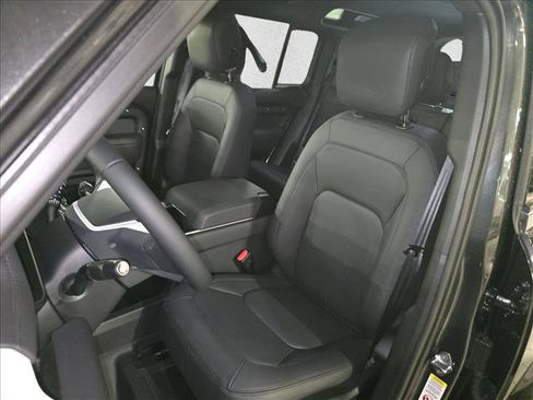 New 2026 Land Rover Defender 110 X-Dynamic SE AWD/4WD image 15