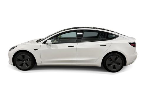 Certified 2023 Tesla Model 3 Standard Range RWD image 3