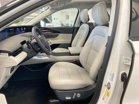 New 2026 Lincoln Nautilus Reserve image 15