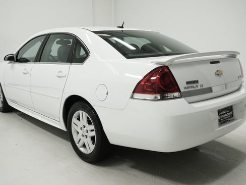 Used 2011 Chevrolet Impala LT w/ Luxury Edition Package image 5