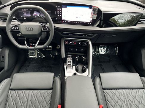 New 2025 Audi SQ5 Premium Plus image 12