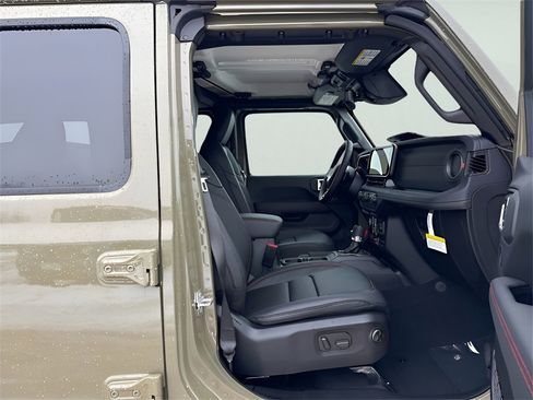 New 2026 Jeep Wrangler Unlimited Rubicon w/ Safety Group image 12