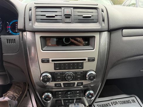 Used 2011 Ford Fusion SEL w/ 302A Rapid Spec Order Code image 23
