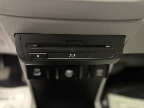 Used 2023 Honda Odyssey Touring image 18
