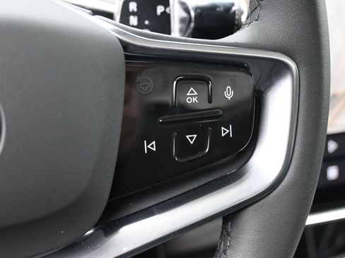 New 2025 Volvo EX90 Ultra AWD/4WD image 3