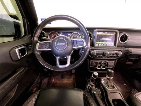 Used 2022 Jeep Gladiator Overland AWD/4WD image 14