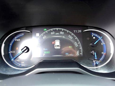 Certified 2024 Toyota RAV4 LE AWD/4WD image 16