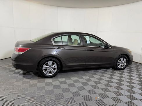 Used 2011 Honda Accord LX-P image 19