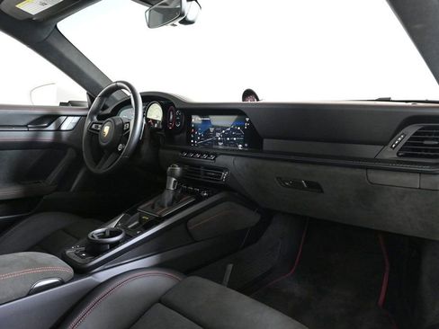 Certified 2022 Porsche 911 GT3 image 18