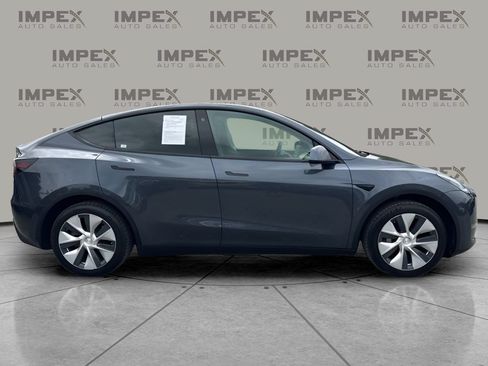 Used 2020 Tesla Model Y Long Range AWD/4WD image 6