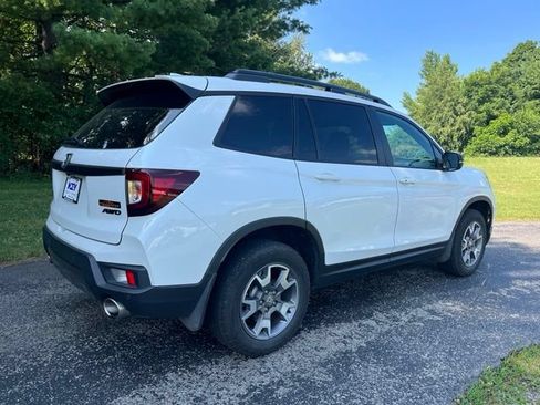 Used 2022 Honda Passport TrailSport image 3