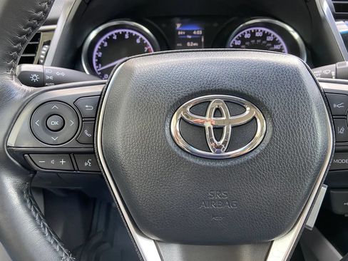 Used 2020 Toyota Camry SE FWD image 14