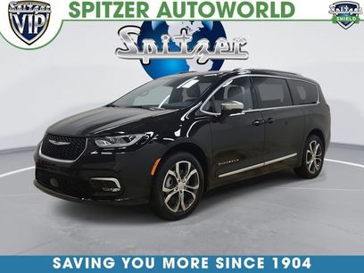 New 2026 Chrysler Pacifica Pinnacle