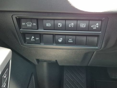 Certified 2025 Toyota Sequoia Platinum AWD/4WD image 30
