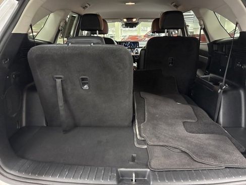 Used 2023 Kia Sorento EX image 13
