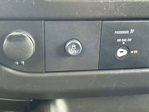Used 2024 GMC Savana 2500 w/ Driver Convenience Package RWD image 26