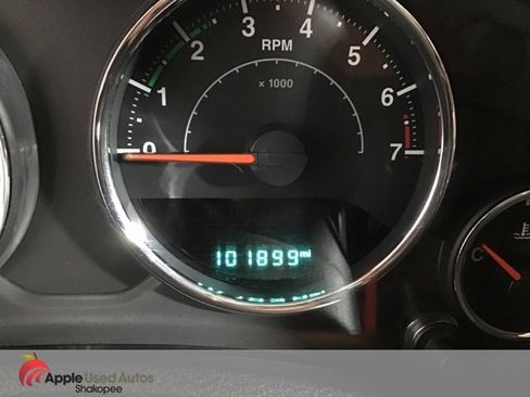 Used 2016 Jeep Wrangler Unlimited Sahara w/ Connectivity Group image 12