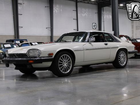 Used 1991 Jaguar XJS V12 Coupe image 12