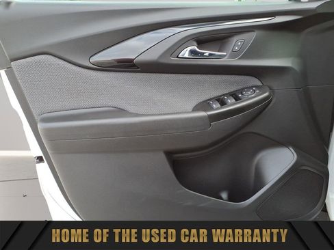 Used 2021 Chevrolet TrailBlazer LT w/ Convenience Package image 12