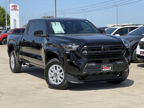 New 2025 Toyota Tacoma SR5 image 2