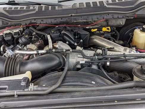 Used 2017 Ford F350 Lariat w/ Chrome Package image 45