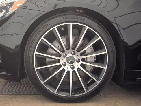 Used 2014 Mercedes-Benz S 550 Sedan w/ Sport Package w/ Sport Package image 14