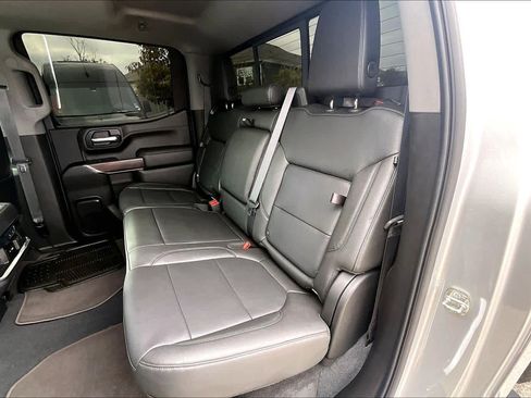 Used 2021 GMC Sierra 1500 SLT image 18