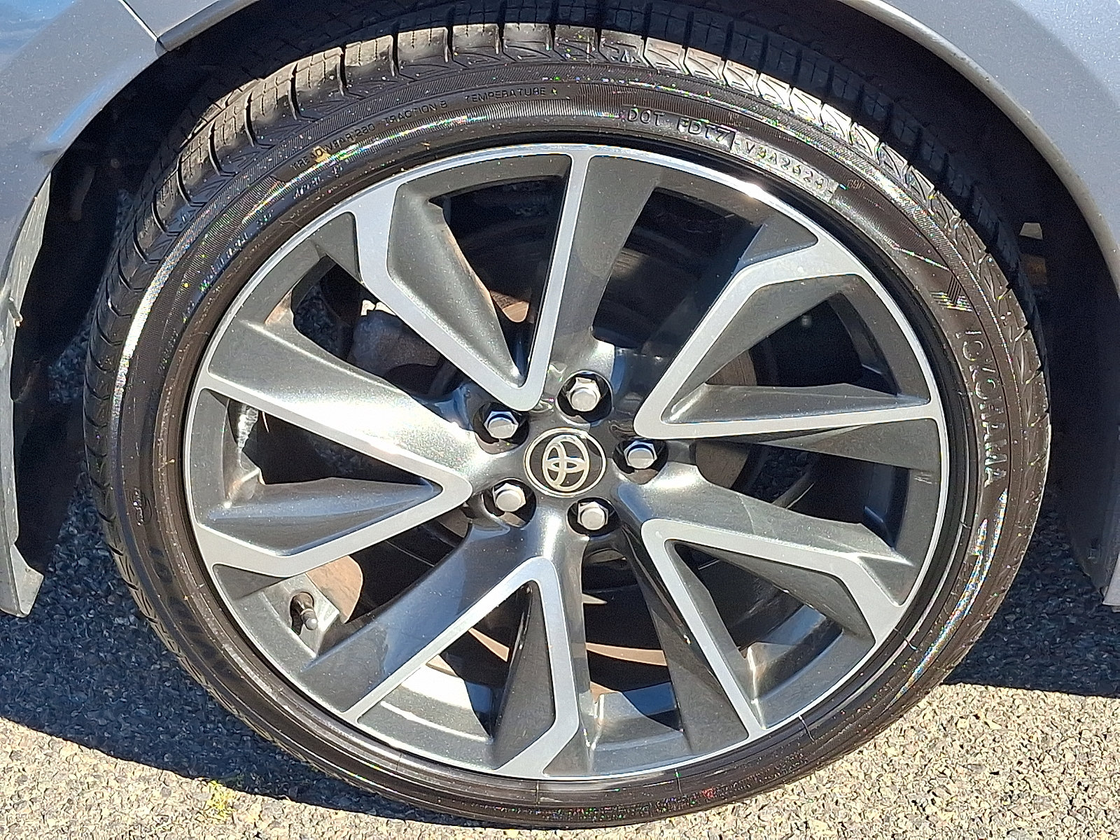 Used 2020 Toyota Corolla SE w/ SE Premium Package FWD image 9
