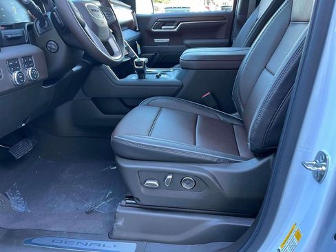 New 2026 GMC Sierra 1500 Denali w/ Denali Reserve Package AWD/4WD image 23
