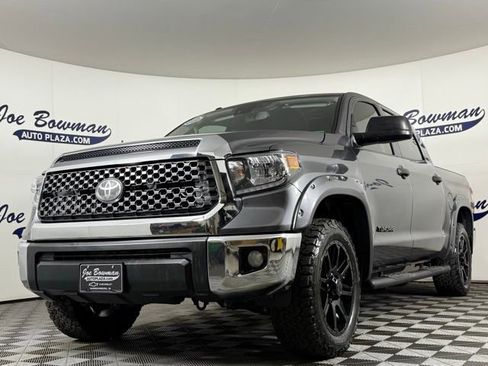 Used 2018 Toyota Tundra SR5 image 3