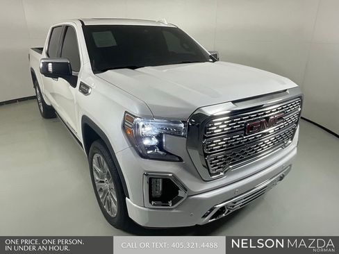 Used 2021 GMC Sierra 1500 Denali w/ Denali Ultimate Package AWD/4WD image 3