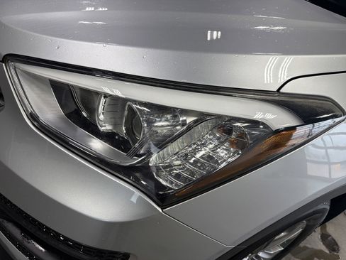 Used 2016 Hyundai Santa Fe Sport AWD/4WD image 10